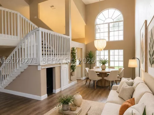 Продажа дома по адресу 18341 NW 10th St - фото 9377345