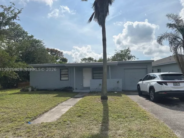 Продажа дома по адресу 1318 NW 11th St - фото 9368243