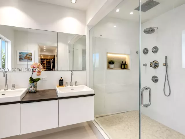 Продажа дома по адресу 1885 Daytonia Rd - фото 9382148