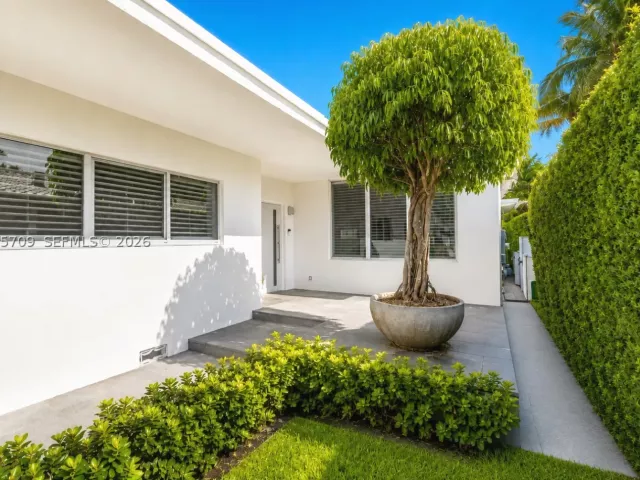 Продажа дома по адресу 1885 Daytonia Rd - фото 9382154