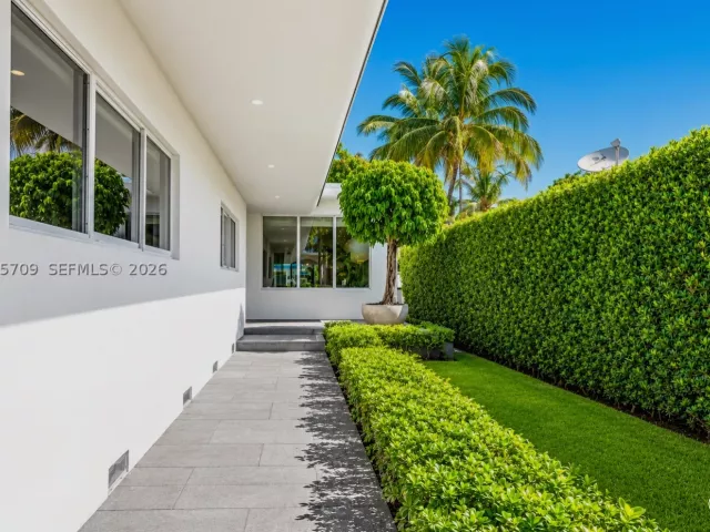 Продажа дома по адресу 1885 Daytonia Rd - фото 9382155
