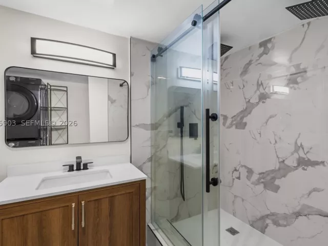 Продажа дома по адресу 5741 Simms St - фото 9378148