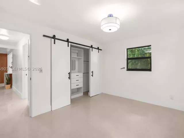 Продажа дома по адресу 5741 Simms St - фото 9378154
