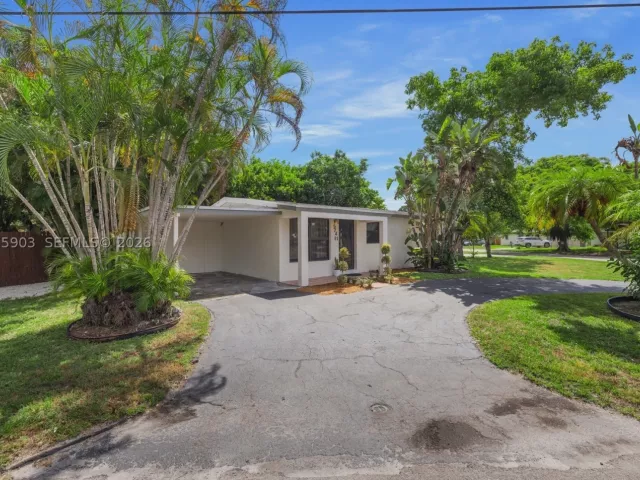 Продажа дома по адресу 5741 Simms St - фото 9378157