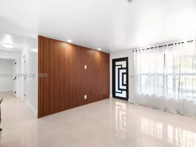 Продажа дома по адресу 5741 Simms St - фото 9378140