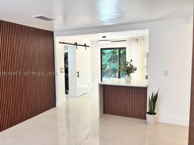 Продажа дома по адресу 5741 Simms St - фото 9378167