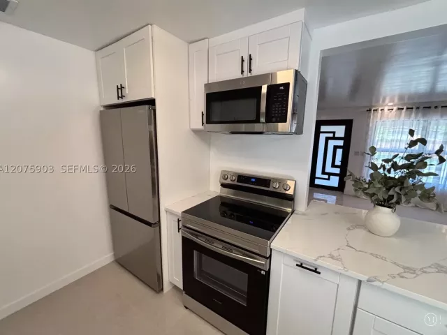 Продажа дома по адресу 5741 Simms St - фото 9378173