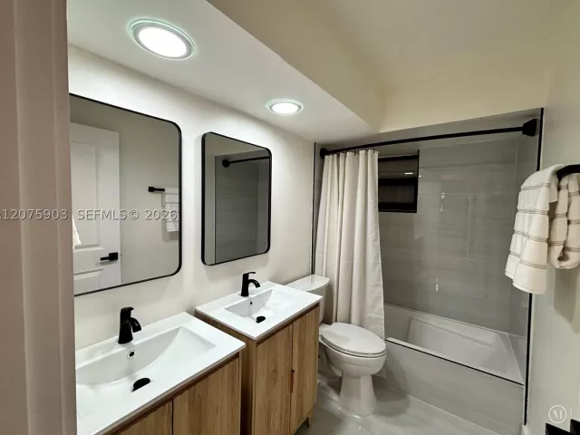 Продажа дома по адресу 5741 Simms St - фото 9378177