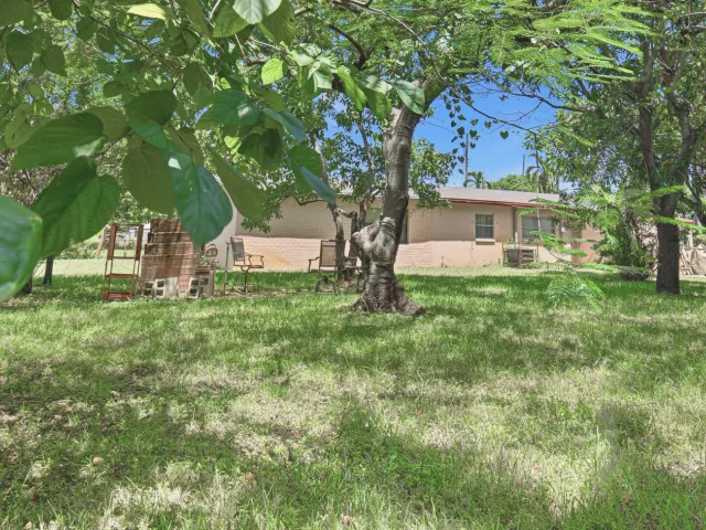 Продажа дома по адресу 691 NW 20TH Court - фото 9368578