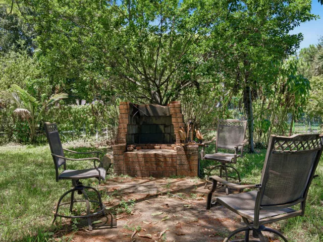 Продажа дома по адресу 691 NW 20TH Court - фото 9368579