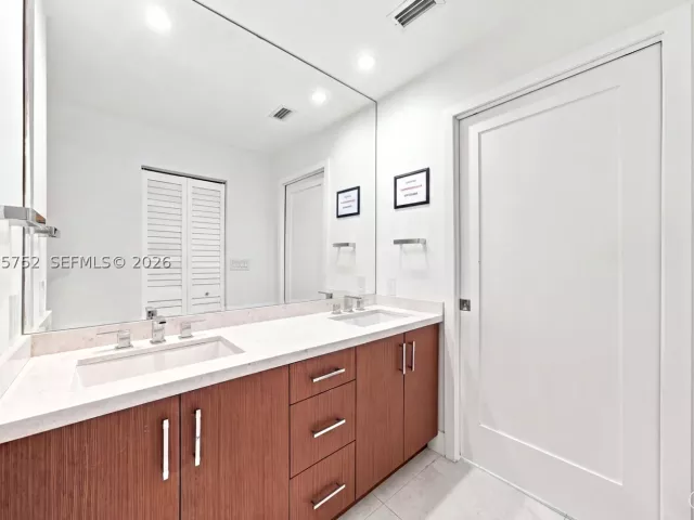 Продажа дома по адресу 8250 SW 86th Ct - фото 9370174