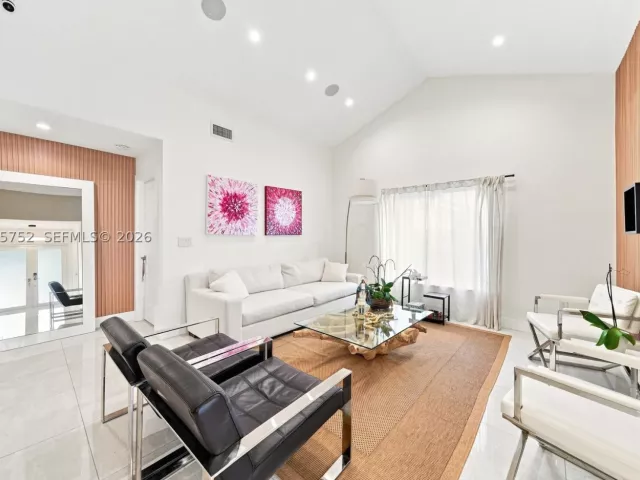 Продажа дома по адресу 8250 SW 86th Ct - фото 9370159