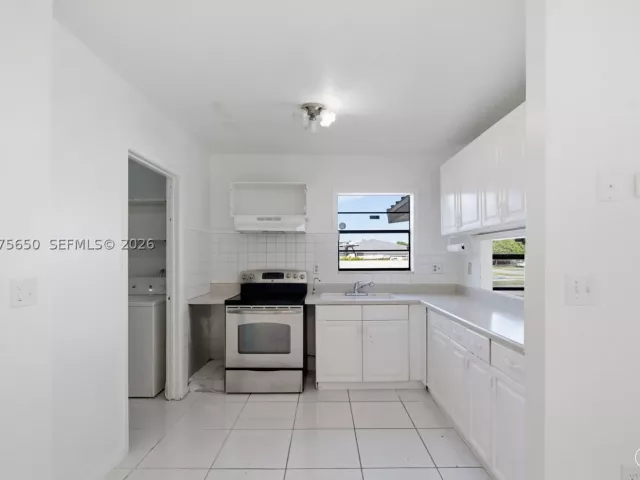 Продажа дома по адресу 17360 SW 121st Ave - фото 9368758