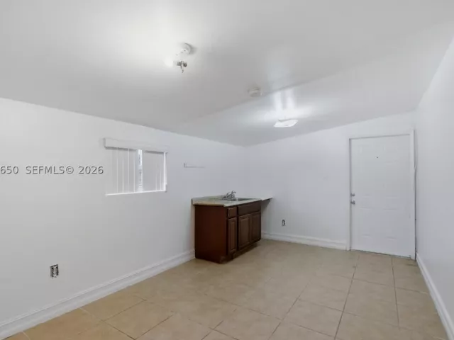 Продажа дома по адресу 17360 SW 121st Ave - фото 9368772