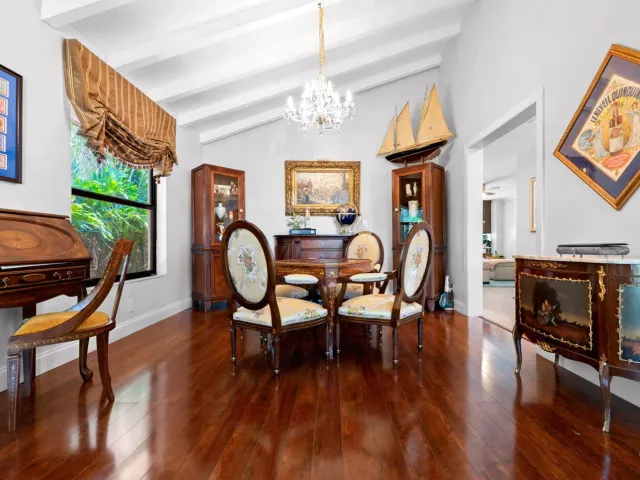 Продажа дома по адресу 1230 TAYLOR Street - фото 9380850