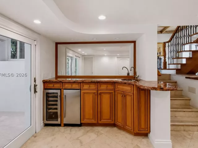 Продажа дома по адресу 2613 Tortugas Ln - фото 9370608