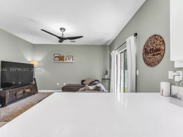Продажа дома по адресу 20397 NW 6th Pl - фото 9376967