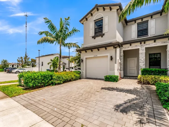Продажа дома по адресу 20397 NW 6th Pl - фото 9376975