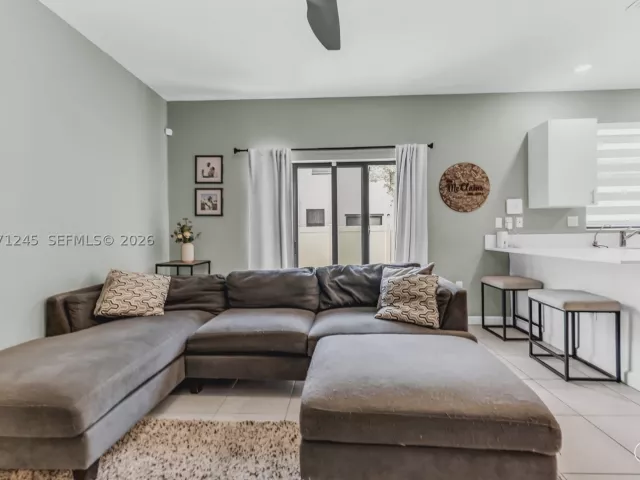 Продажа дома по адресу 20397 NW 6th Pl - фото 9376978