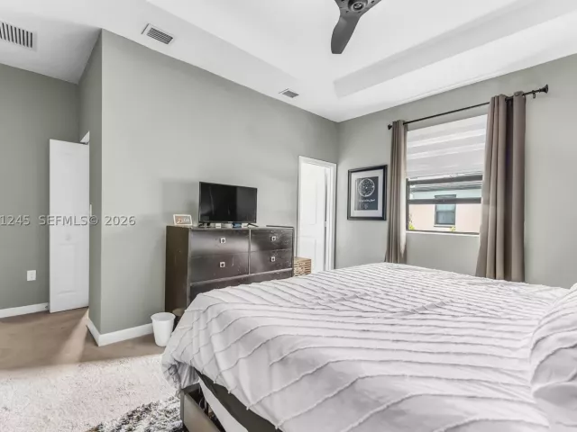 Продажа дома по адресу 20397 NW 6th Pl - фото 9376984
