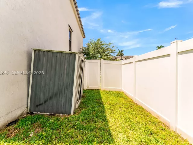 Продажа дома по адресу 20397 NW 6th Pl - фото 9376991
