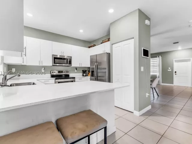 Продажа дома по адресу 20397 NW 6th Pl - фото 9376964