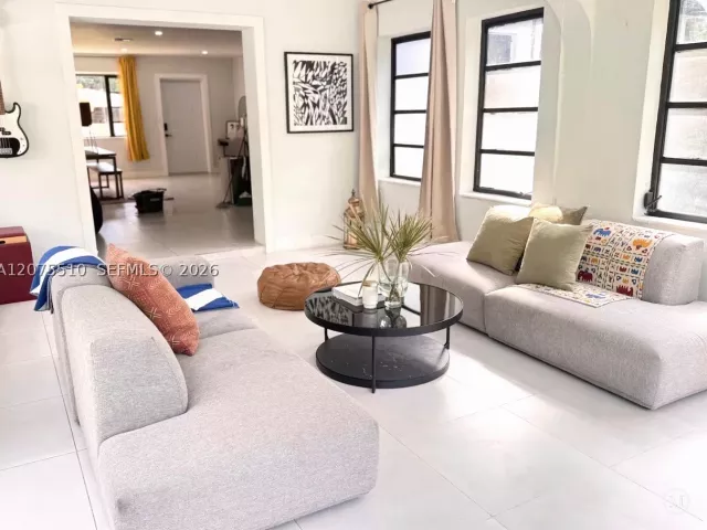 Продажа дома по адресу 119 NW 85 ST - фото 9370883