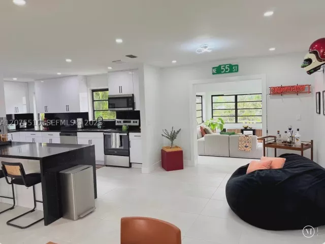 Продажа дома по адресу 119 NW 85 ST - фото 9370886