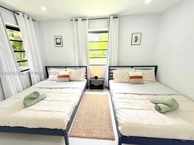 Продажа дома по адресу 119 NW 85 ST - фото 9370888