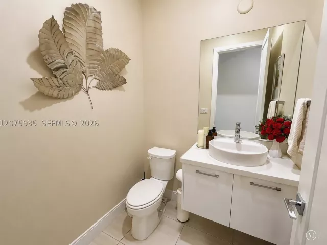 Продажа дома по адресу 4318 NW 81st Ave - фото 9370711
