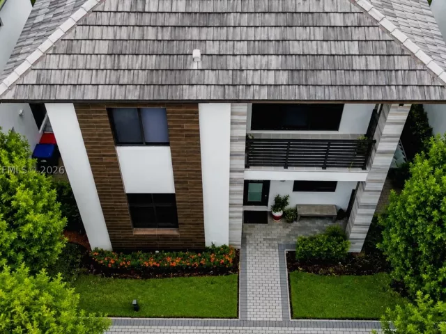 Продажа дома по адресу 4318 NW 81st Ave - фото 9370732