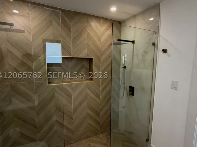 Продажа дома по адресу 1055 NW 143rd St - фото 9370840