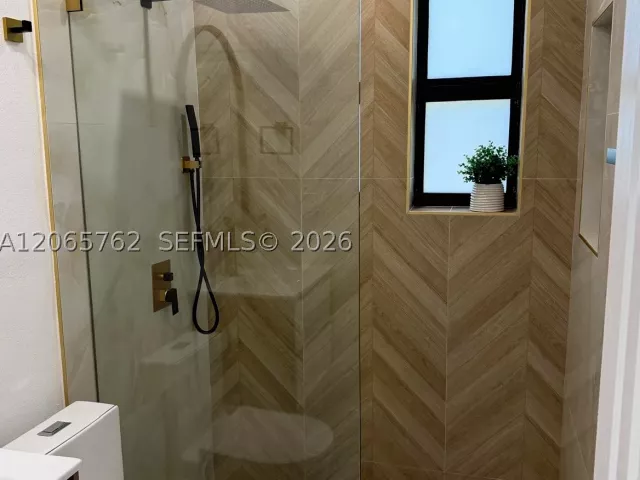 Продажа дома по адресу 1055 NW 143rd St - фото 9370846