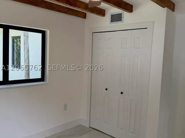 Продажа дома по адресу 1055 NW 143rd St - фото 9370852