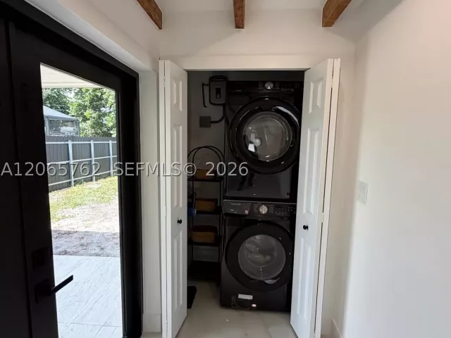 Продажа дома по адресу 1055 NW 143rd St - фото 9370854