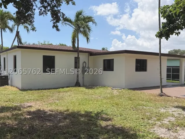 Продажа дома по адресу 1055 NW 143rd St - фото 9370864