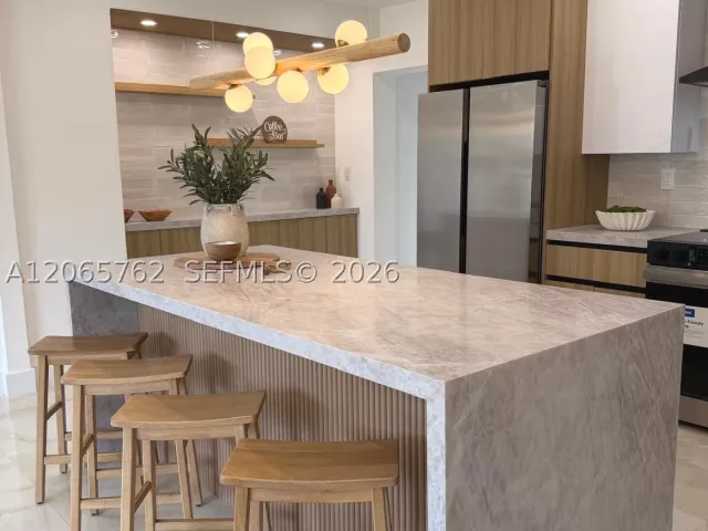 Продажа дома по адресу 1055 NW 143rd St - фото 9370822