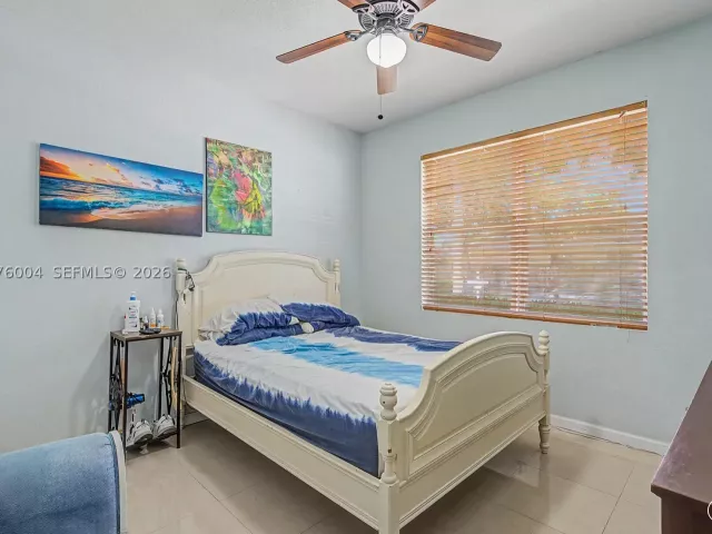 Продажа дома по адресу 527 SE 31st Ave - фото 9371016