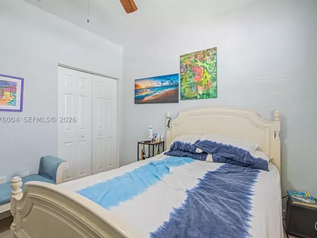 Продажа дома по адресу 527 SE 31st Ave - фото 9371017