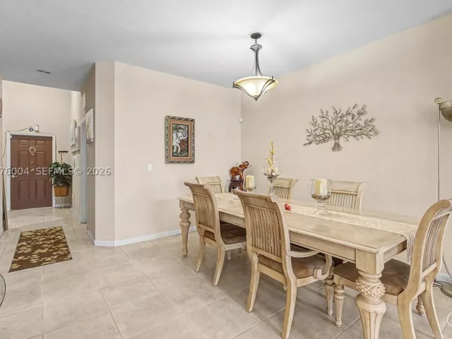 Продажа дома по адресу 527 SE 31st Ave - фото 9371020