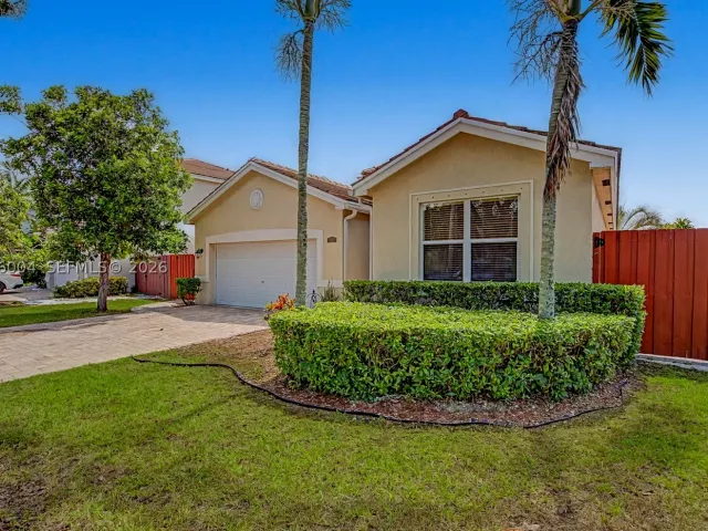Продажа дома по адресу 527 SE 31st Ave - фото 9371000