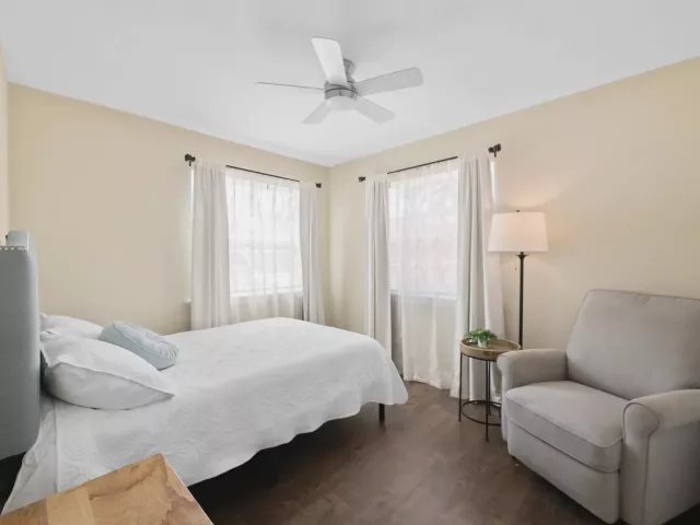Продажа дома по адресу 238 SW 10TH Avenue - фото 9376591