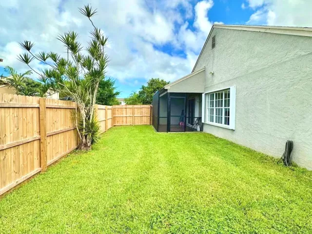 Продажа дома по адресу 22449 MIDDLETOWN Drive - фото 9372343