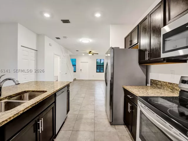 Продажа дома по адресу 2805 SW 17 Avenue 0 - фото 9372608