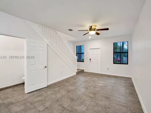 Продажа дома по адресу 2805 SW 17 Avenue 0 - фото 9372615