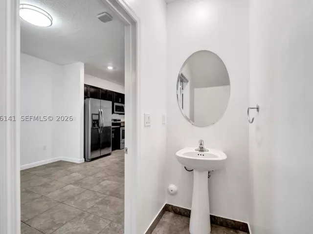 Продажа дома по адресу 2805 SW 17 Avenue 0 - фото 9372617