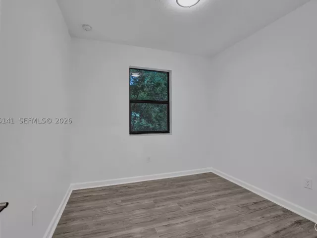 Продажа дома по адресу 2805 SW 17 Avenue 0 - фото 9372635