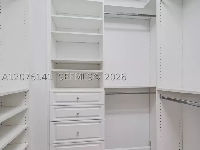 Продажа дома по адресу 2805 SW 17 Avenue 0 - фото 9372643
