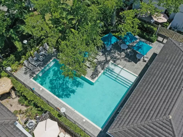 Продажа дома по адресу 2805 SW 17 Avenue 0 - фото 9372652
