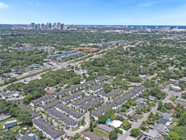 Продажа дома по адресу 2805 SW 17 Avenue 0 - фото 9372653